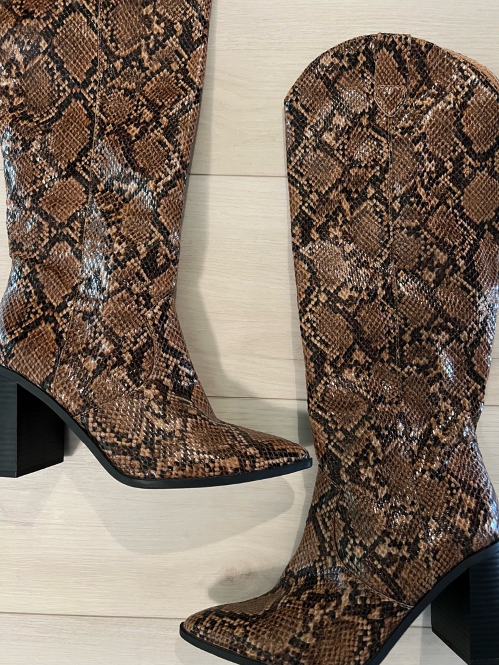 The Drop 🔥🔥Brown Snake-Print Mid-Calf Block Heel 🚨 HALF OFF SALE ENDS MONDAY - Picture 4 of 6